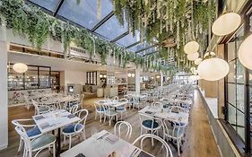 Mercure Brisbane King George Square